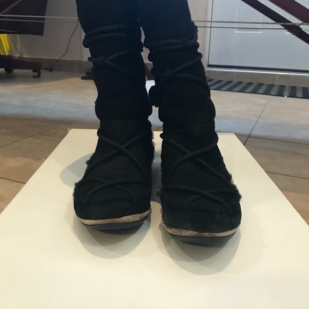 Christian Dior Fur lined Snow Boots Black - Picture 3 of 8